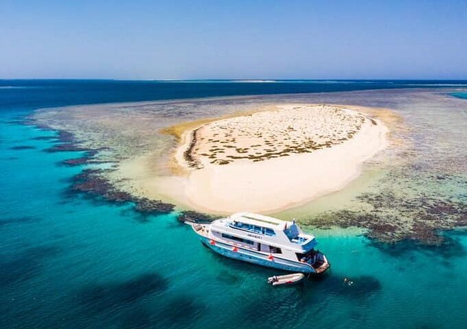 Insula Hamata și Qulaan